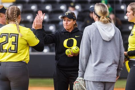 melyssa lombardi age|5 things to know about Melyssa Lombardi, new Oregon Ducks。